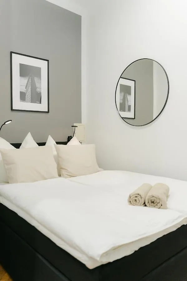 Cozy Apt Perfect For 4-6 Tv Metro Self-Checkin Vienna 0*,  Austria