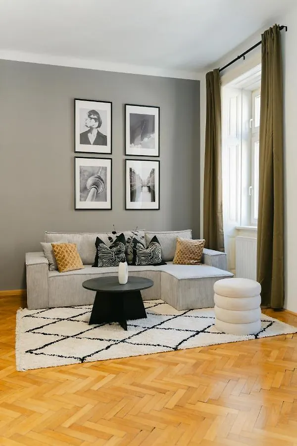 Cozy Apt Perfect For 4-6 Tv Metro Self-Checkin Vienna
