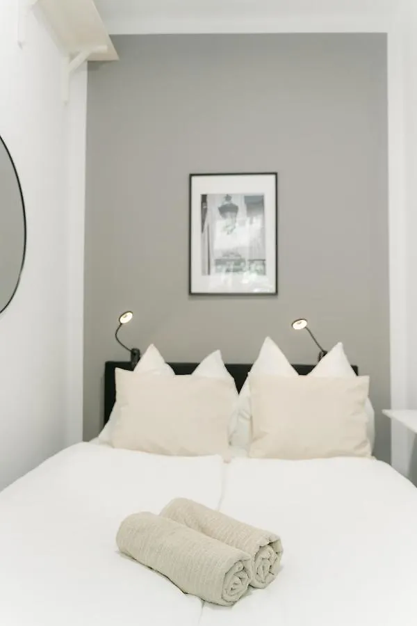Cozy Apt Perfect For 4-6 Tv Metro Self-Checkin Vienna 0*,